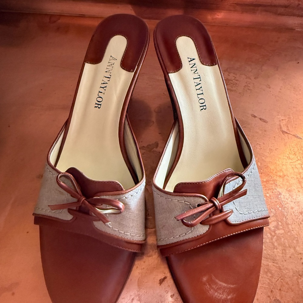 Ann Taylor Tan and Cream Mules with Bow Accent